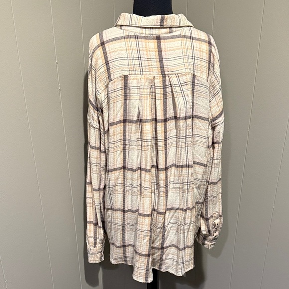We The Free Women’s Small Oversized Plaid Button Down Shirt - Cream and Brown - Picture 6 of 7